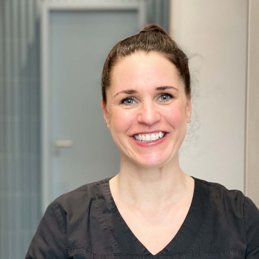 BERLIN SMILE Team: Doreen von Wiegen | Dentalhygienikerin (DH) Berlin